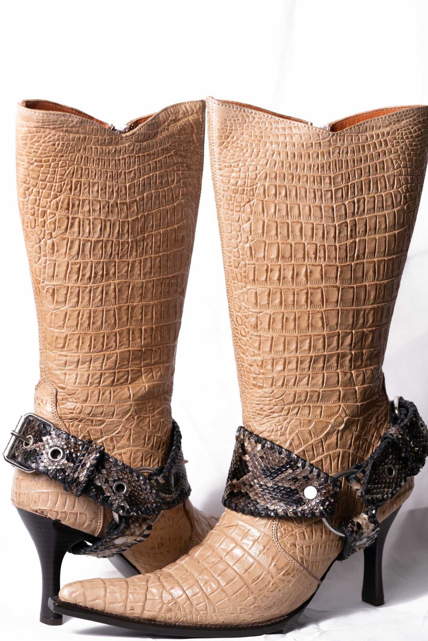 "SHEILA" BOOT STRAPS